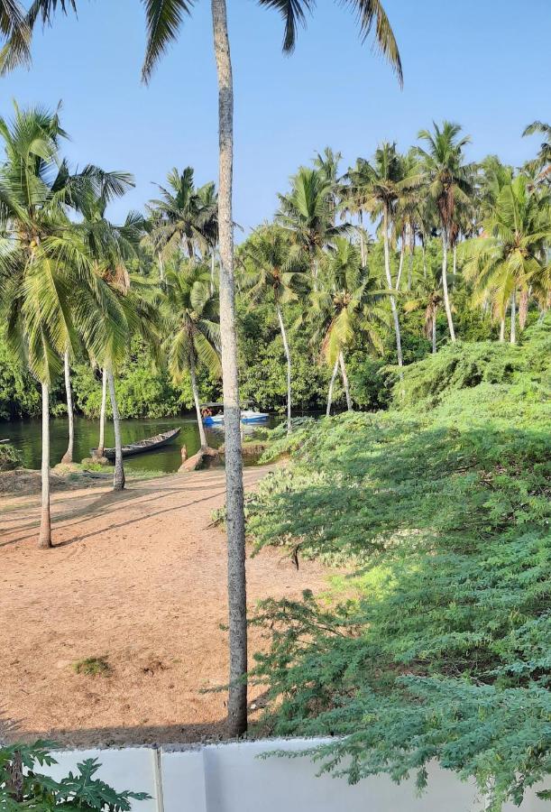 Poovar Sea View Rooms And Boating Family & Couple Only Luaran gambar